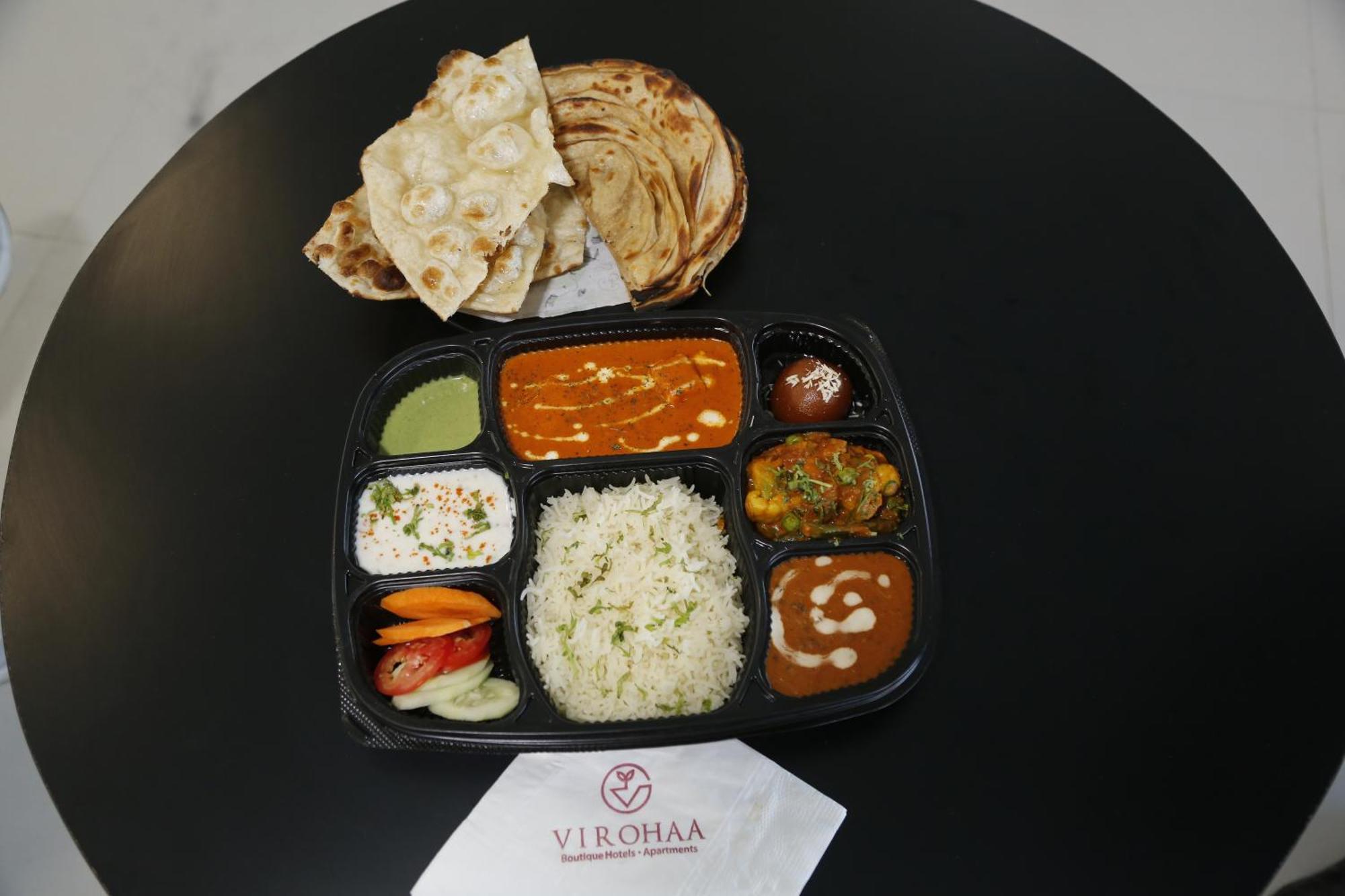 Virohaa Garden Hotel Ghaziabad Buitenkant foto