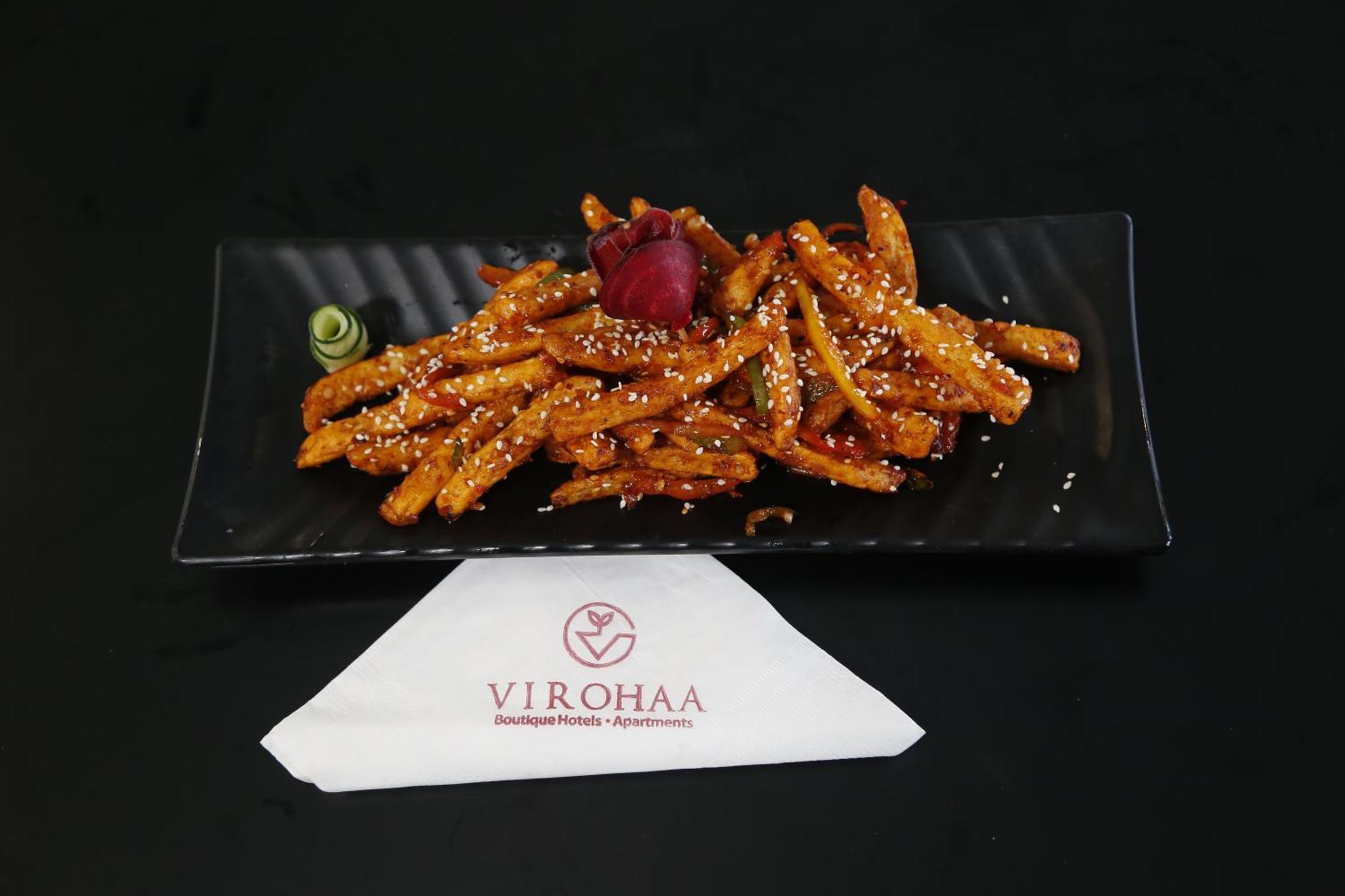 Virohaa Garden Hotel Ghaziabad Buitenkant foto