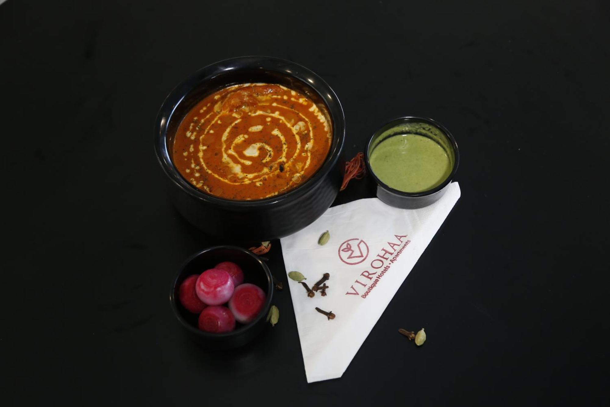 Virohaa Garden Hotel Ghaziabad Buitenkant foto